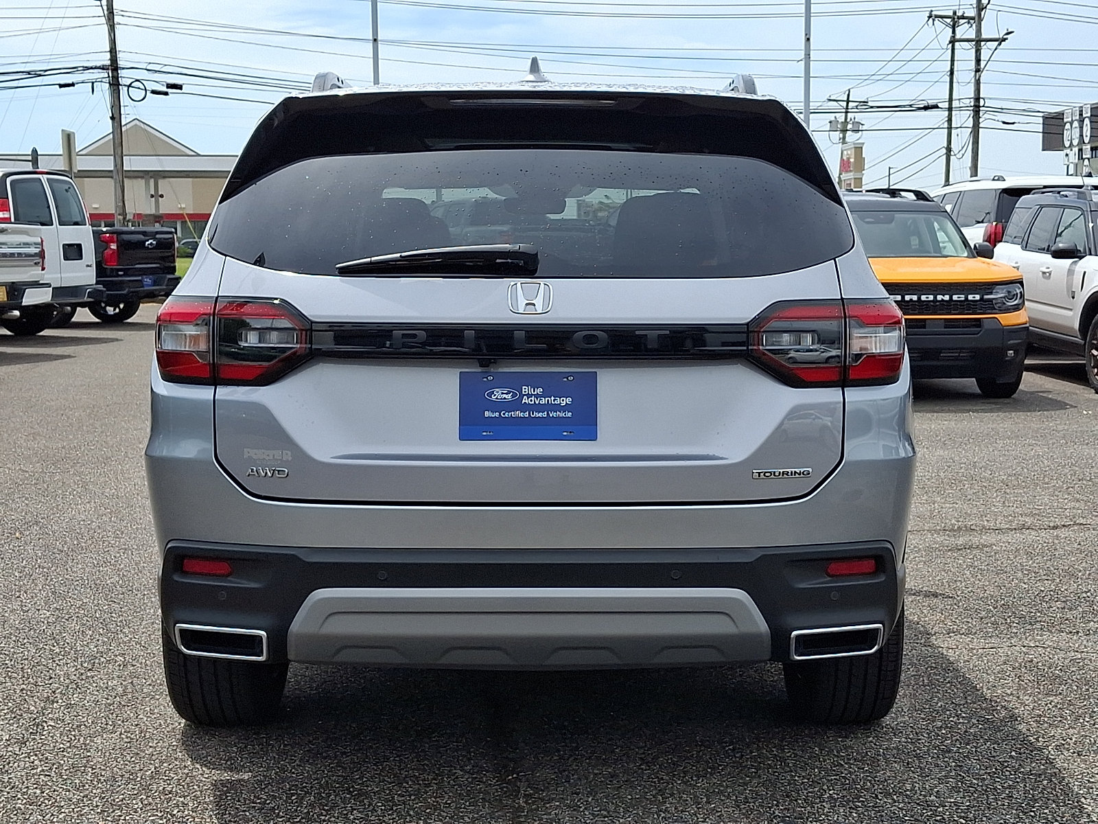 Used 2025 Honda Pilot Touring image 9