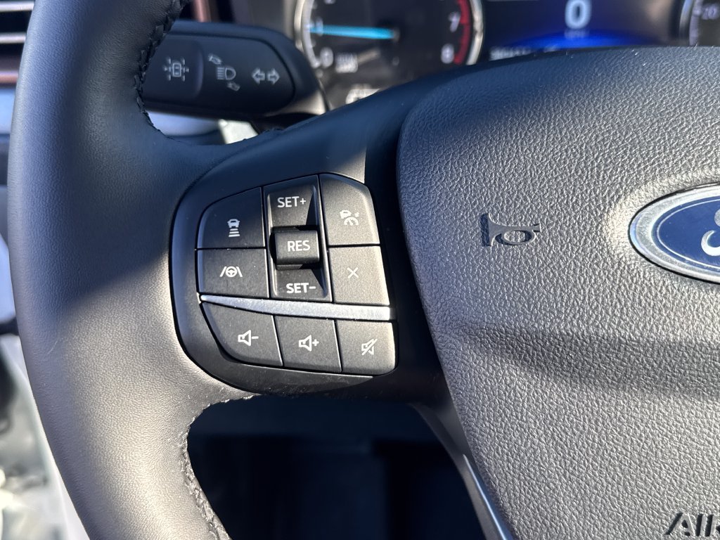 Certified 2024 Ford Maverick Lariat w/ FX4 Off-Road Package AWD/4WD image 18