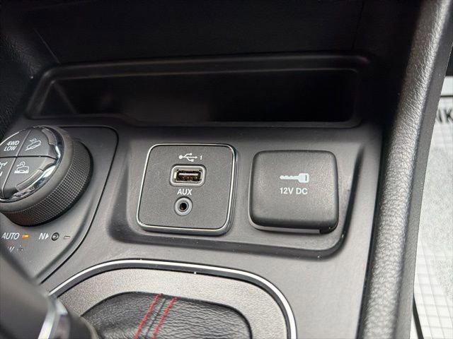 Used 2022 Jeep Cherokee Trailhawk w/ Sun, Sound & Nav Group image 22