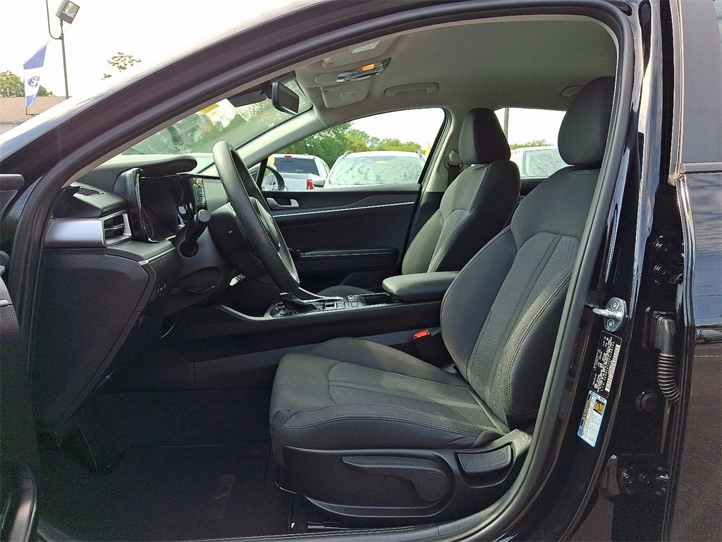 Used 2023 Kia K5 LXS image 14