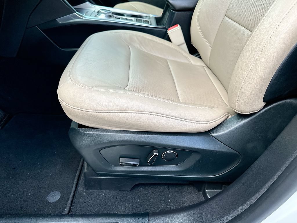 Certified 2020 Ford Explorer Limited RWD image 9