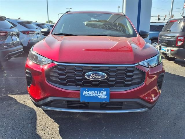 Certified 2026 Ford Escape ST-Line w/ Tech Pack #1 AWD/4WD image 5