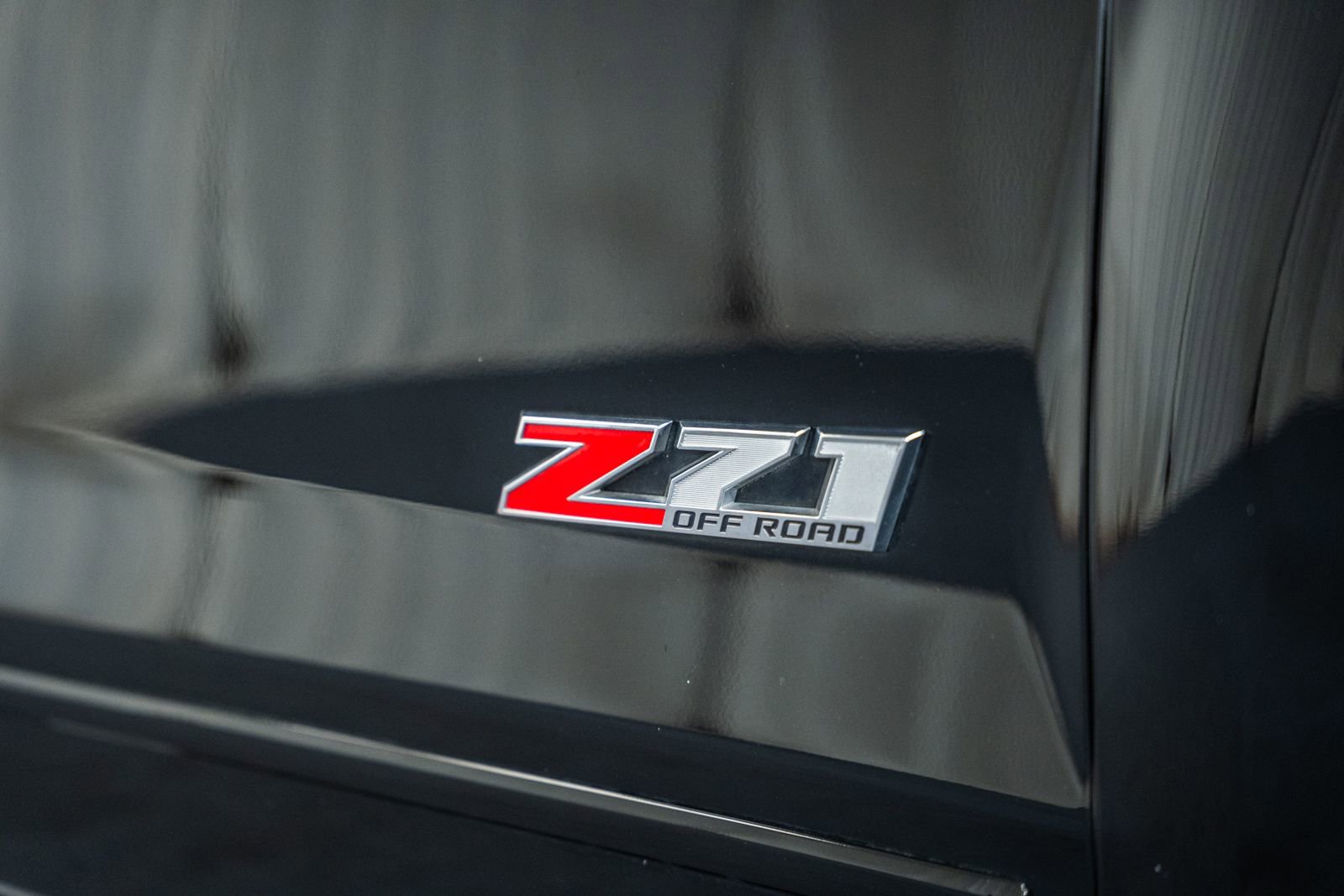 Used 2017 Chevrolet Silverado 1500 LTZ Z71 w/ LTZ Plus Package image 22