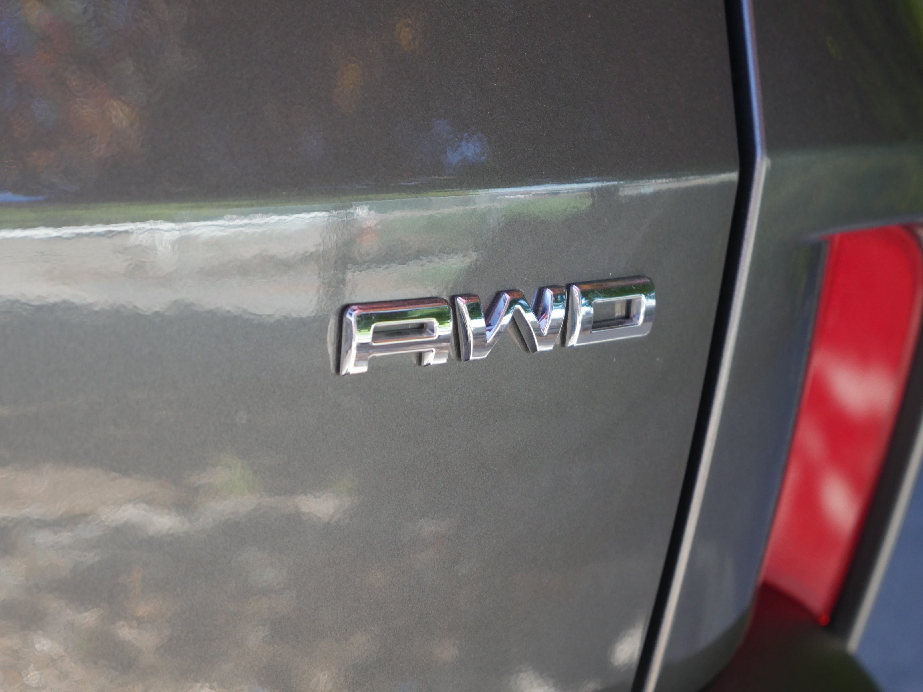 Certified 2025 Ford Escape Platinum AWD/4WD image 19