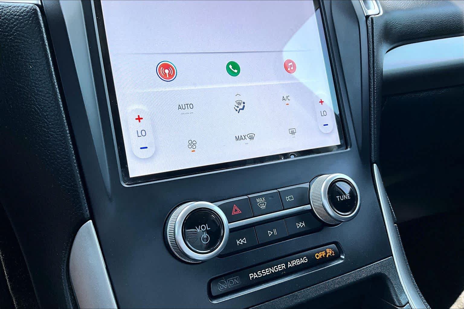 Certified 2021 Ford Edge SE FWD image 31