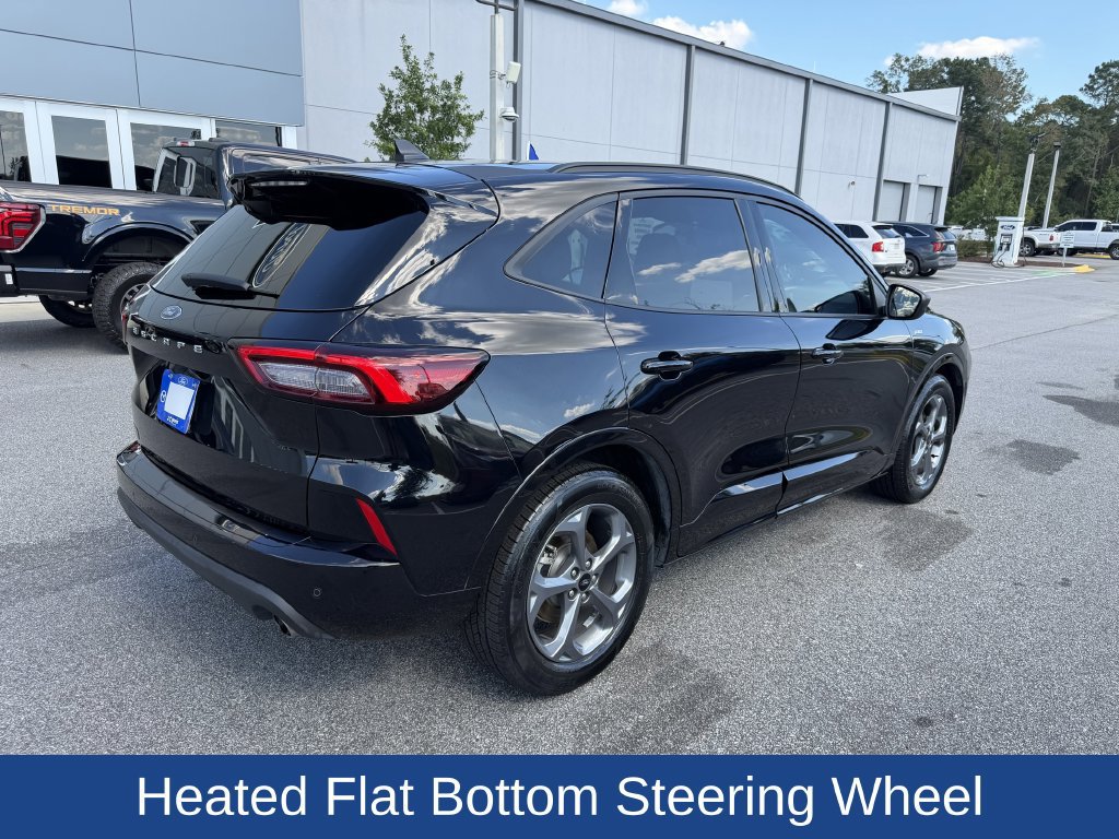 Certified 2023 Ford Escape ST-Line w/ Tech Pack #1 FWD image 9
