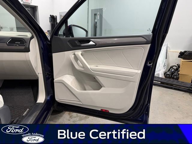 Used 2023 Volkswagen Tiguan SE image 29