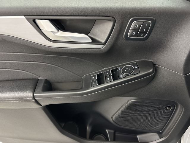 Certified 2025 Ford Escape PHEV w/ PHEV Premium Package image 13