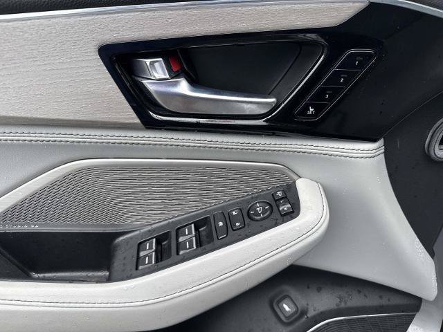 Used 2023 Acura MDX SH-AWD w/ Advance Package image 22