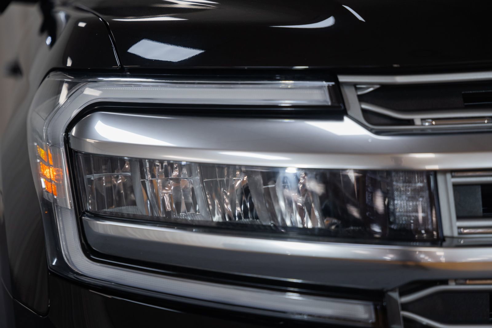 Certified 2023 Ford Expedition Platinum AWD/4WD image 13