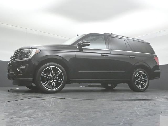 Certified 2020 Ford Expedition Limited w/ Equipment Group 303A image 4