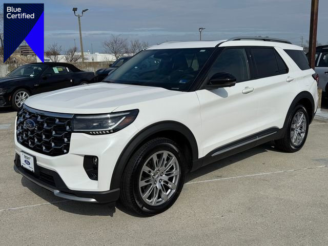 Certified 2025 Ford Explorer Platinum image 1