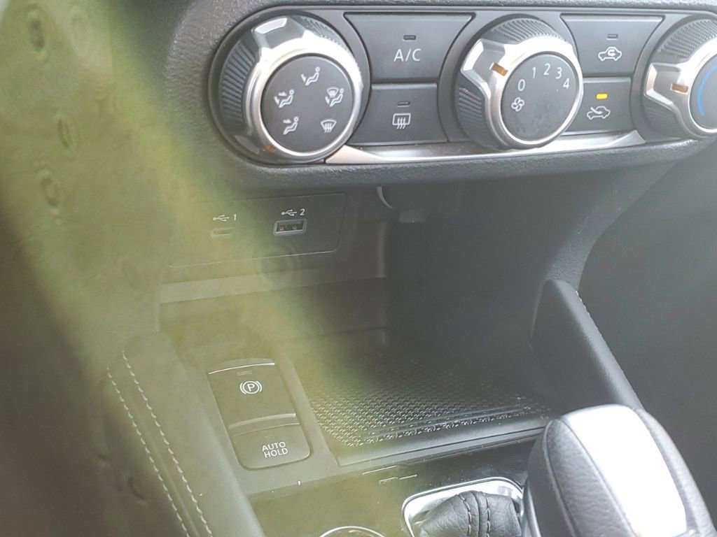 Used 2023 Nissan Kicks SV image 25