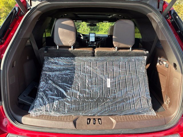 Certified 2022 Ford Explorer King Ranch w/ Class IV Trailer Tow Package AWD/4WD image 17