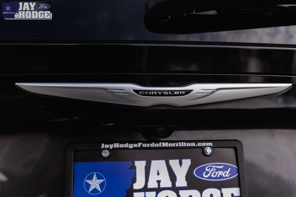 Used 2023 Chrysler Voyager LX image 49