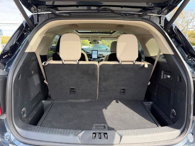 Certified 2023 Ford Explorer Limited w/ Limited Technology Package AWD/4WD image 9