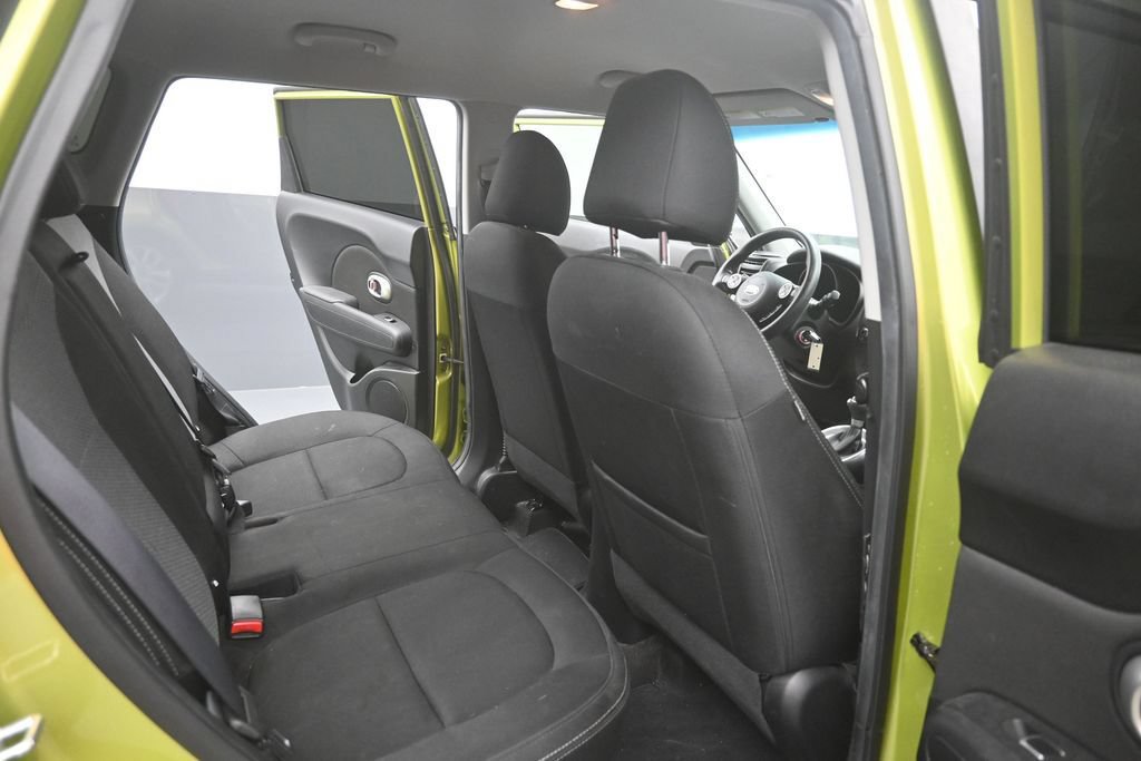 Used 2018 Kia Soul + FWD image 10