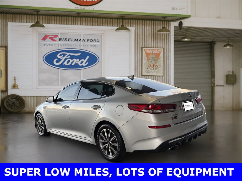 Used 2019 Kia Optima EX image 4