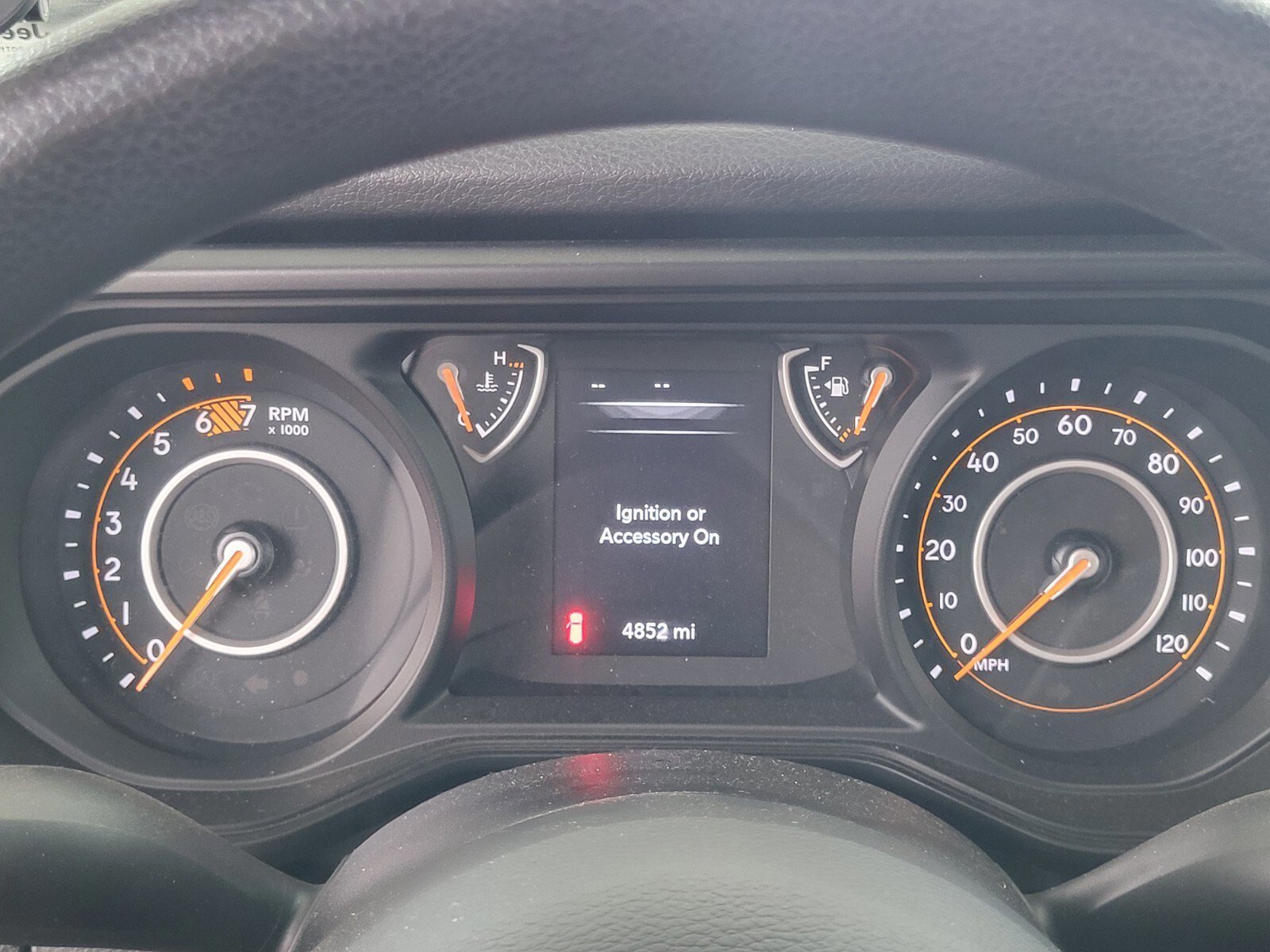 Used 2025 Jeep Wrangler Sport image 27