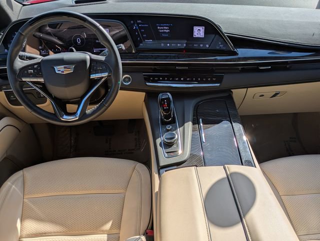 Used 2024 Cadillac Escalade ESV Premium Luxury image 16