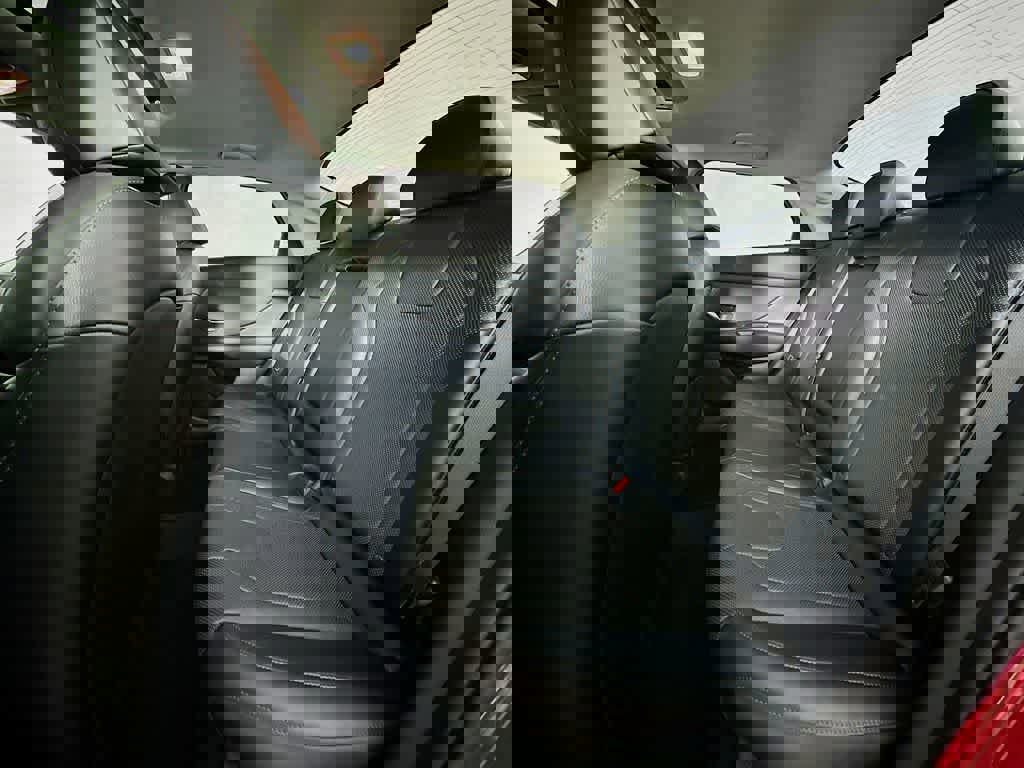 Used 2022 Hyundai Elantra Limited image 16