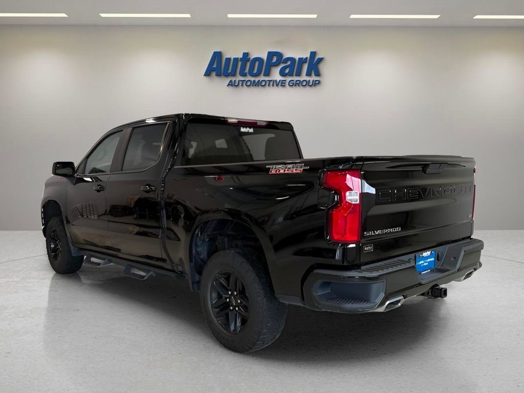 Used 2019 Chevrolet Silverado 1500 LT Trail Boss image 3