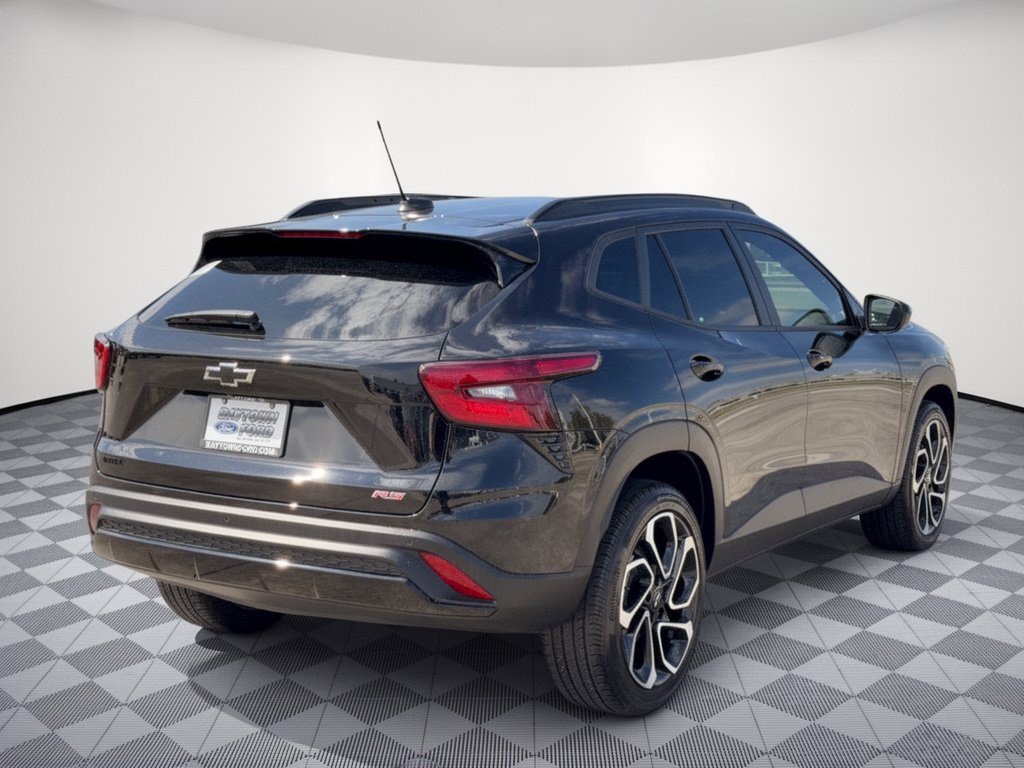 Used 2025 Chevrolet Trax RS w/ Driver Confidence Package FWD image 9