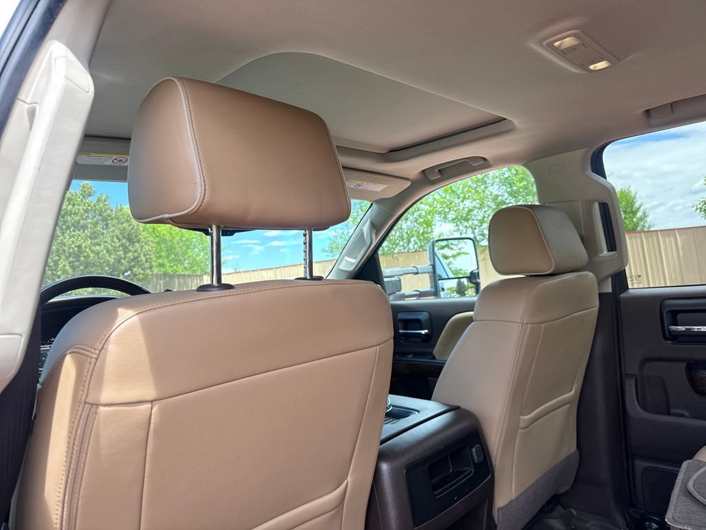 Used 2019 GMC Sierra 2500 Denali w/ Duramax Plus Package AWD/4WD image 20