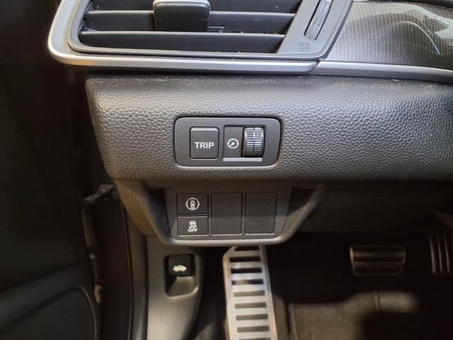 Used 2018 Honda Accord Sport image 18