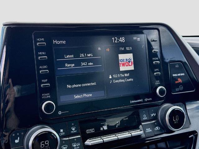 Used 2022 Toyota Highlander XLE FWD image 12