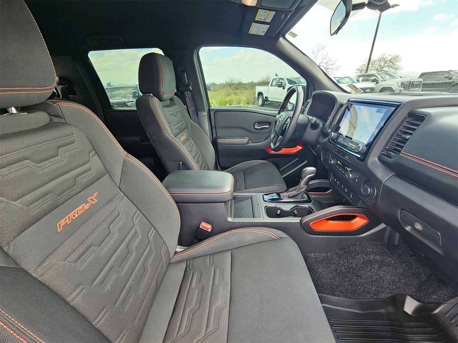 Used 2024 Nissan Frontier Pro-X w/ Pro Convenience Package image 27