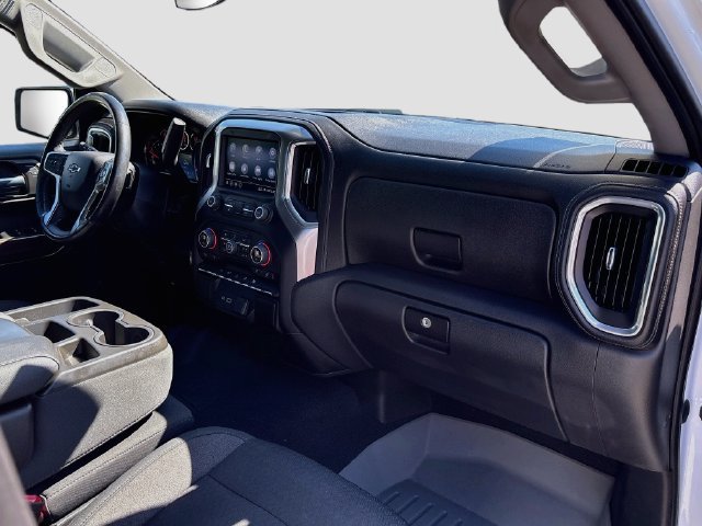 Used 2021 Chevrolet Silverado 1500 RST w/ LPO, Blackout Package AWD/4WD image 29