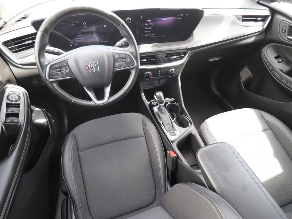 Used 2024 Buick Encore GX Preferred image 11
