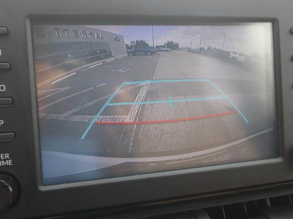 Used 2019 Toyota RAV4 LE image 10