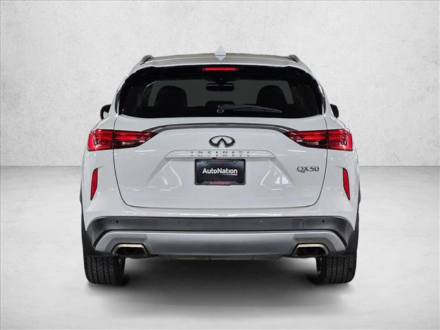 Used 2020 INFINITI QX50 Luxe w/ Navigation Package image 4