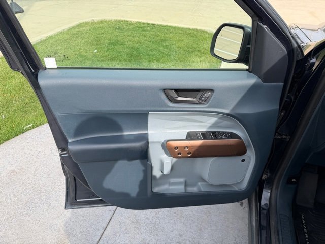 Certified 2022 Ford Maverick Lariat w/ Lariat Luxury Package image 8