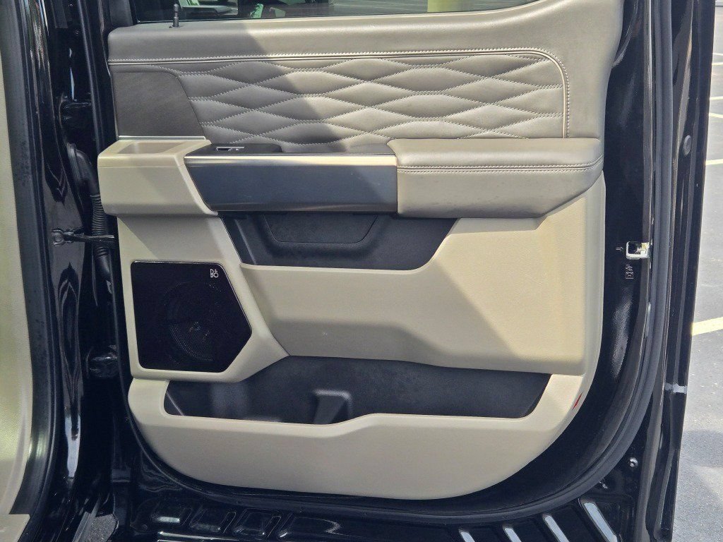 Certified 2025 Ford F450 Platinum w/ Platinum Plus Package AWD/4WD image 12
