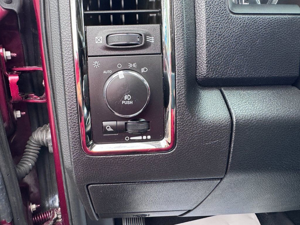 Used 2017 RAM 1500 Sport image 2