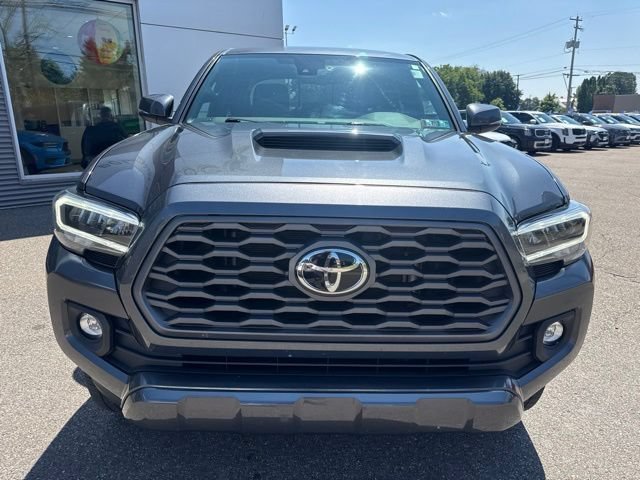 Used 2021 Toyota Tacoma TRD Sport w/ Technology Package AWD/4WD image 3