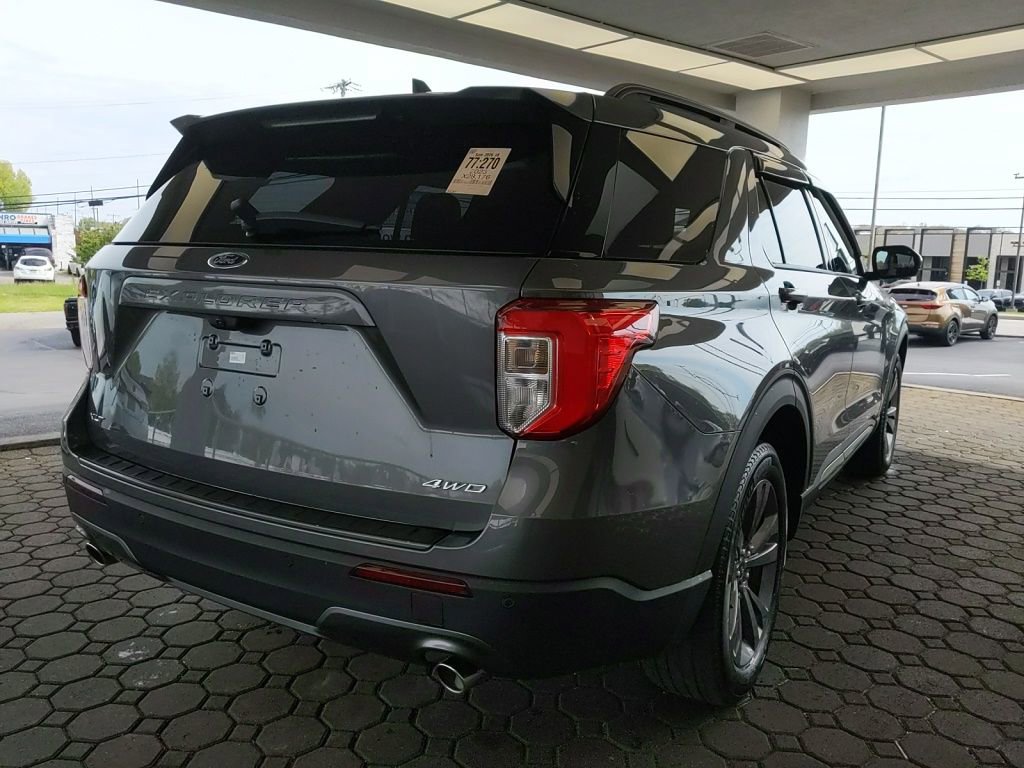 Certified 2023 Ford Explorer XLT w/ Equipment Group 202A AWD/4WD image 6