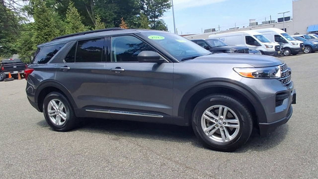 Certified 2023 Ford Explorer XLT w/ Class IV Trailer Tow Package AWD/4WD image 7