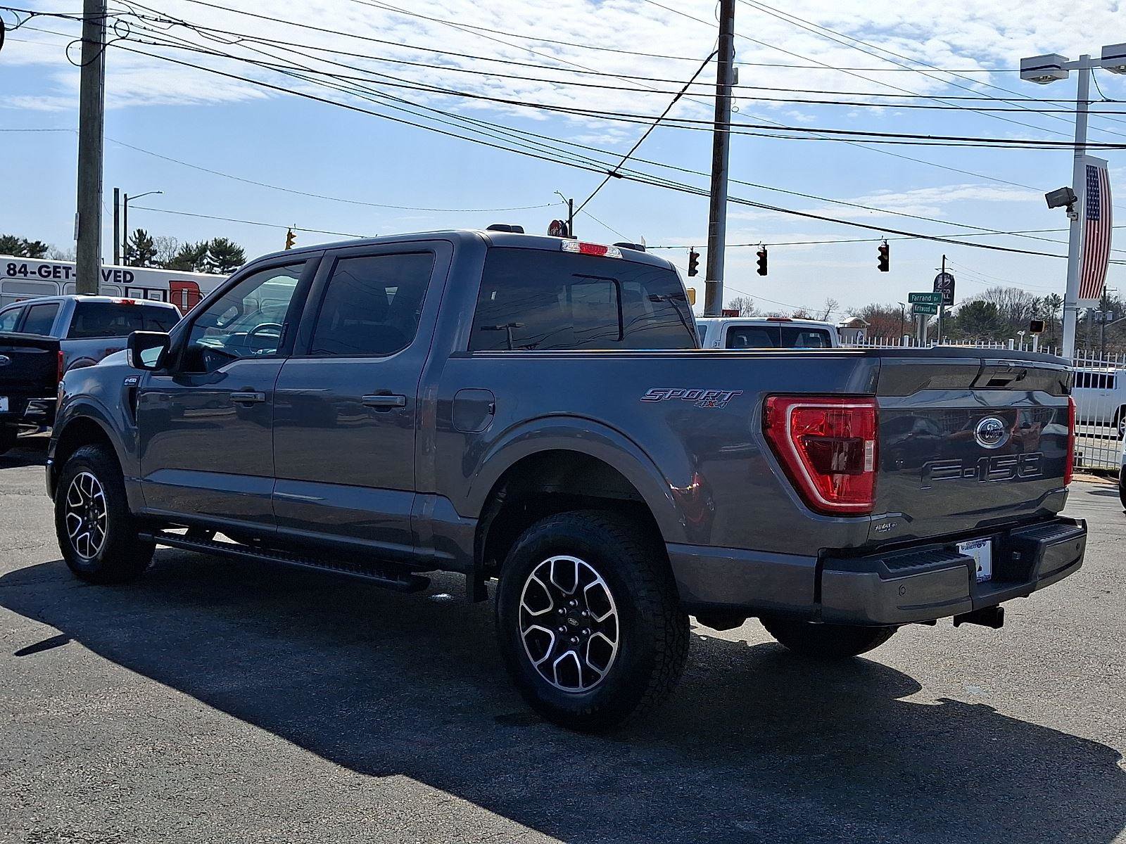 Certified 2022 Ford F150 XLT w/ Equipment Group 302A High image 4