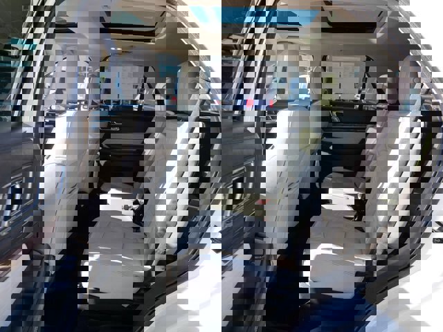 Certified 2018 Ford Explorer Platinum image 16