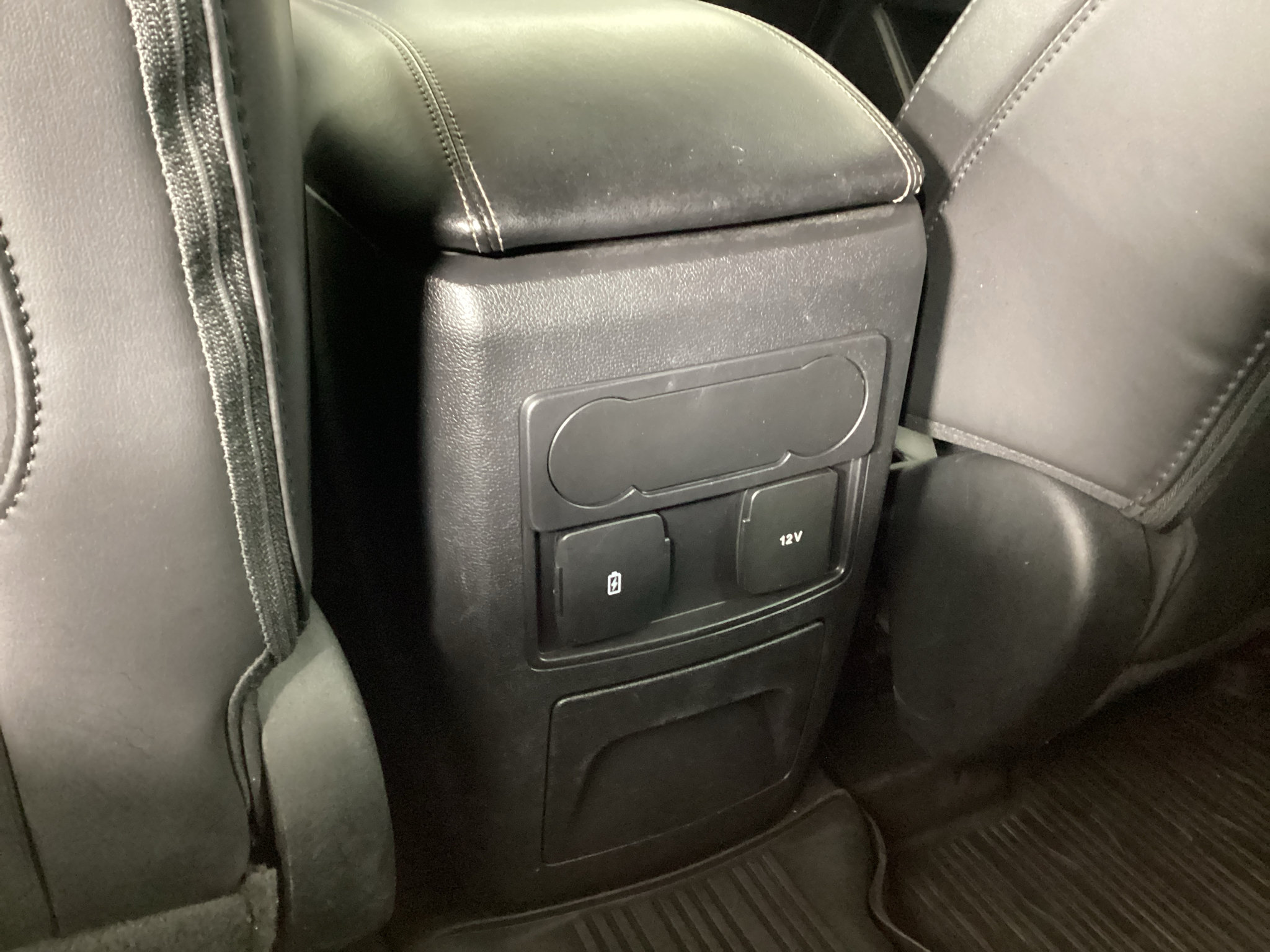 Certified 2023 Ford Explorer XLT w/ Equipment Group 202A AWD/4WD image 19