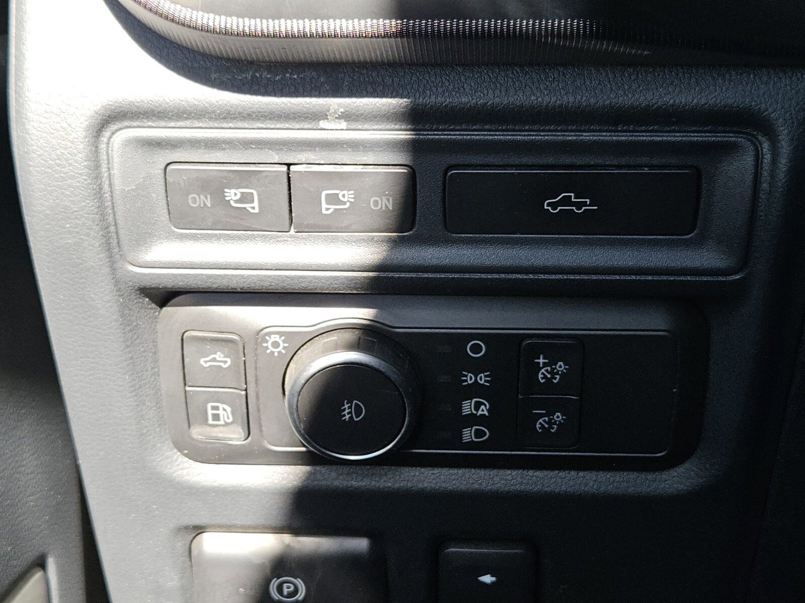 Certified 2022 Ford F150 Platinum w/ Equipment Group 701A High image 25