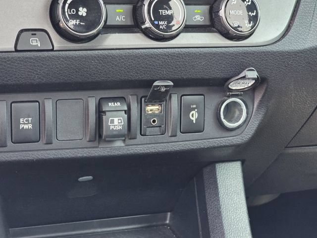 Used 2018 Toyota Tacoma TRD Off-Road RWD image 20