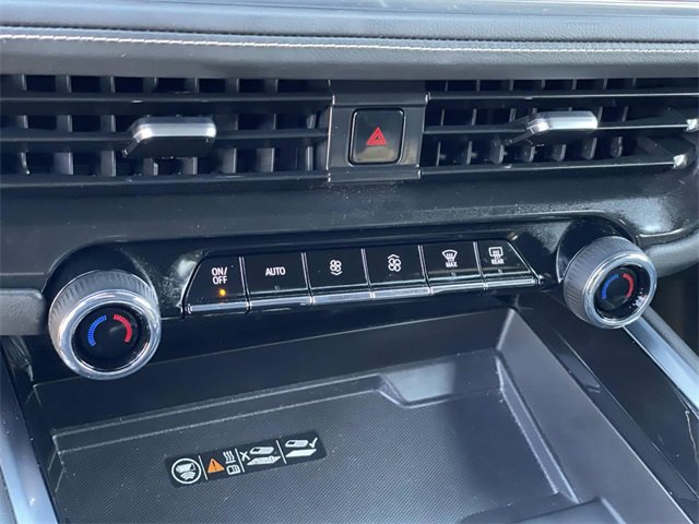 Used 2025 Chevrolet Suburban Premier image 15