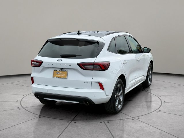 Certified 2023 Ford Escape ST-Line w/ Tech Pack #1 AWD/4WD image 11