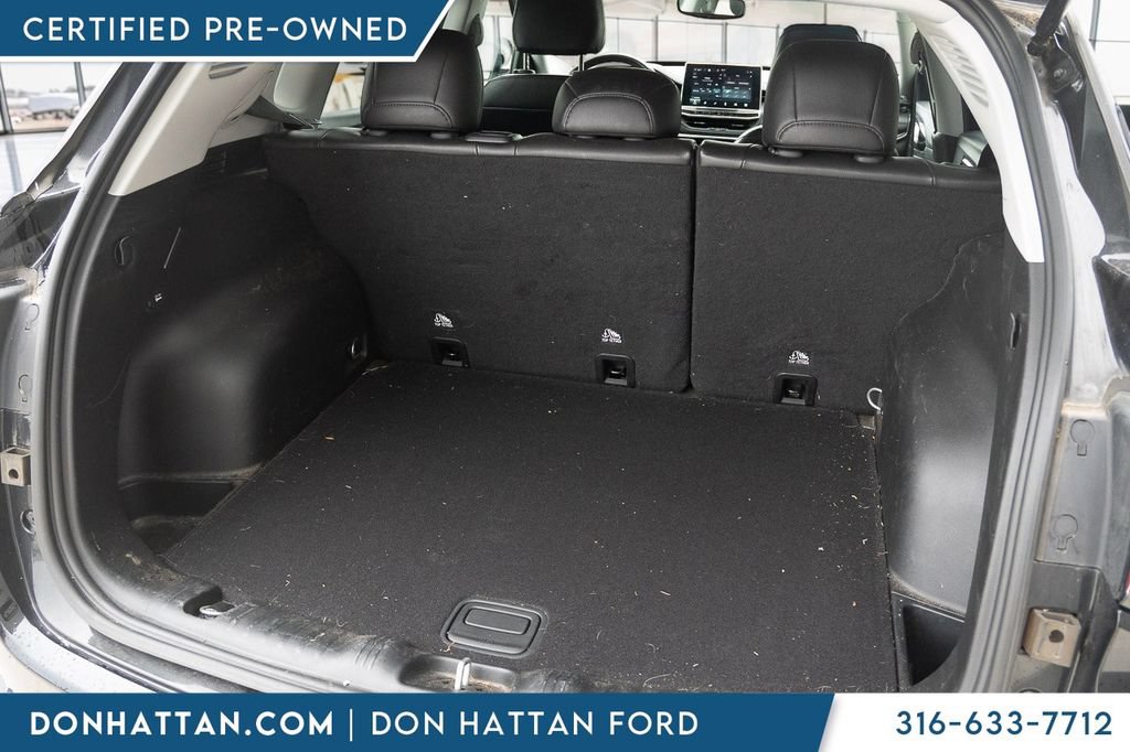 Used 2022 Jeep Compass Trailhawk w/ Trailhawk Convenience Group AWD/4WD image 28