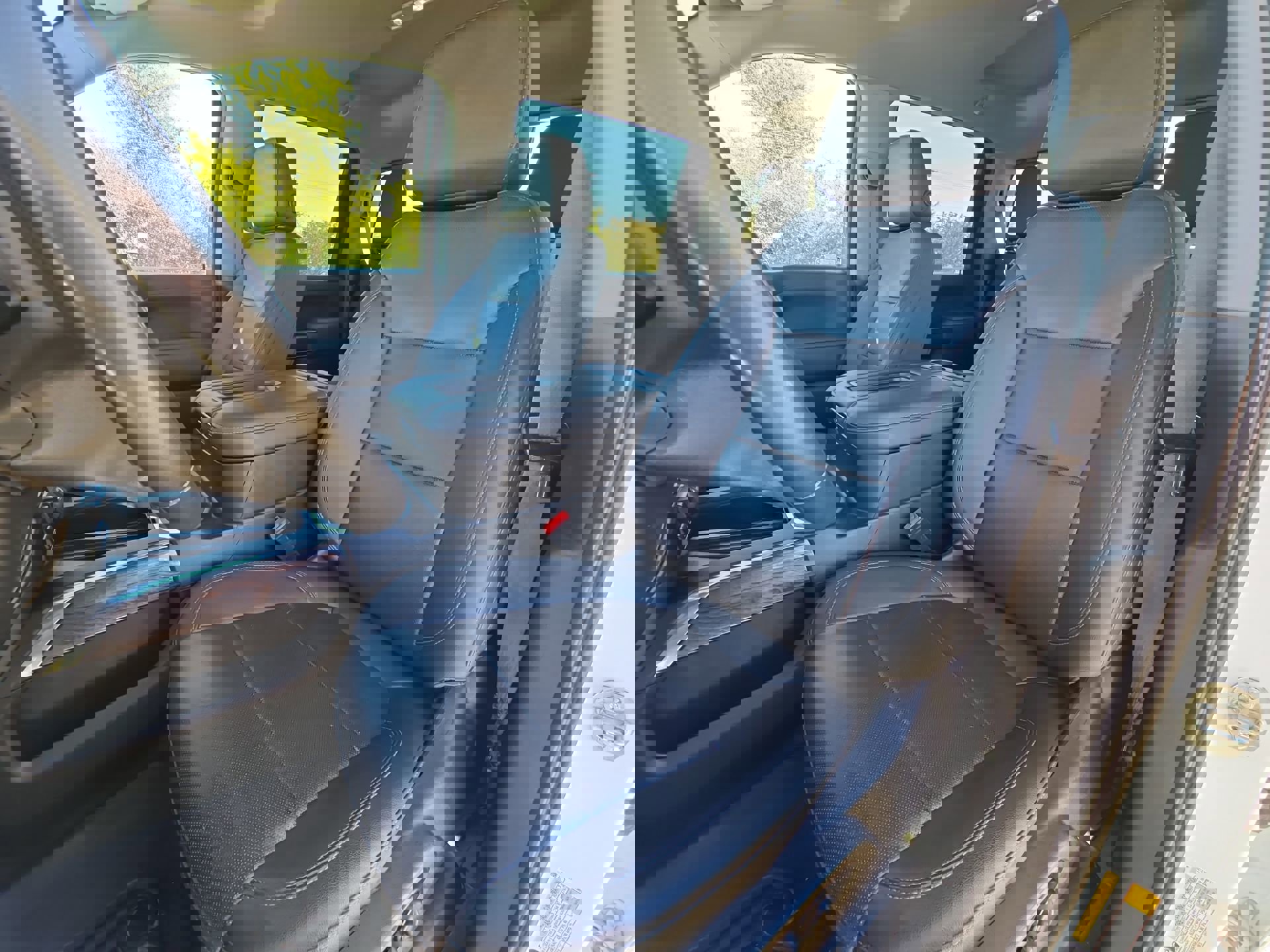 Used 2022 Chevrolet Silverado 2500 LTZ w/ LTZ Premium Package image 12